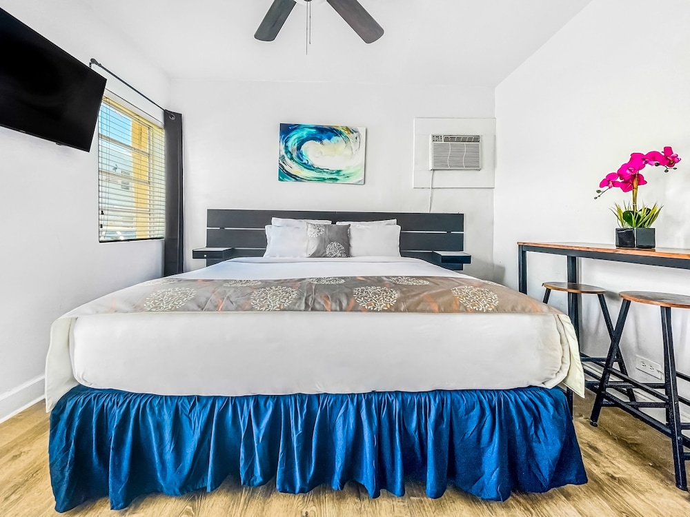 Superior Oceanfront King - Photo 3