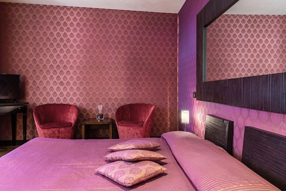 Superior Double or Twin Room photo 1