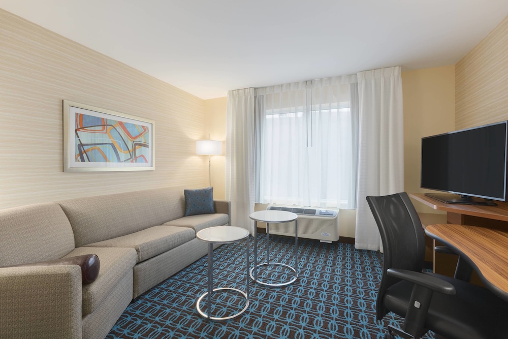 Executive Suite, 1 King Bed with Sofa bed