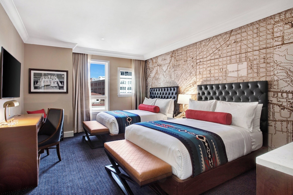 Room, 2 Queen Beds - Photo 3
