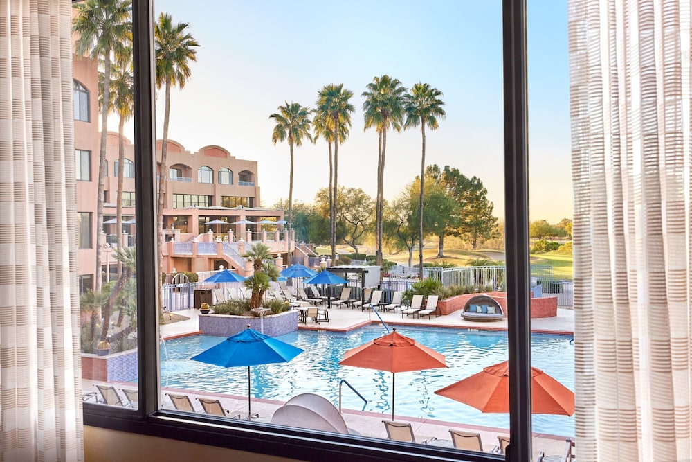 Room, 1 Bedroom, Pool View