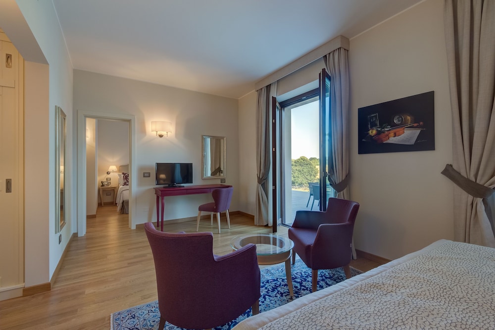 Premium Double Room, Patio photo 2