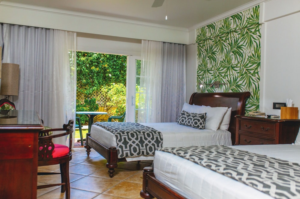 Standard Room, Patio, Garden View - Photo 3