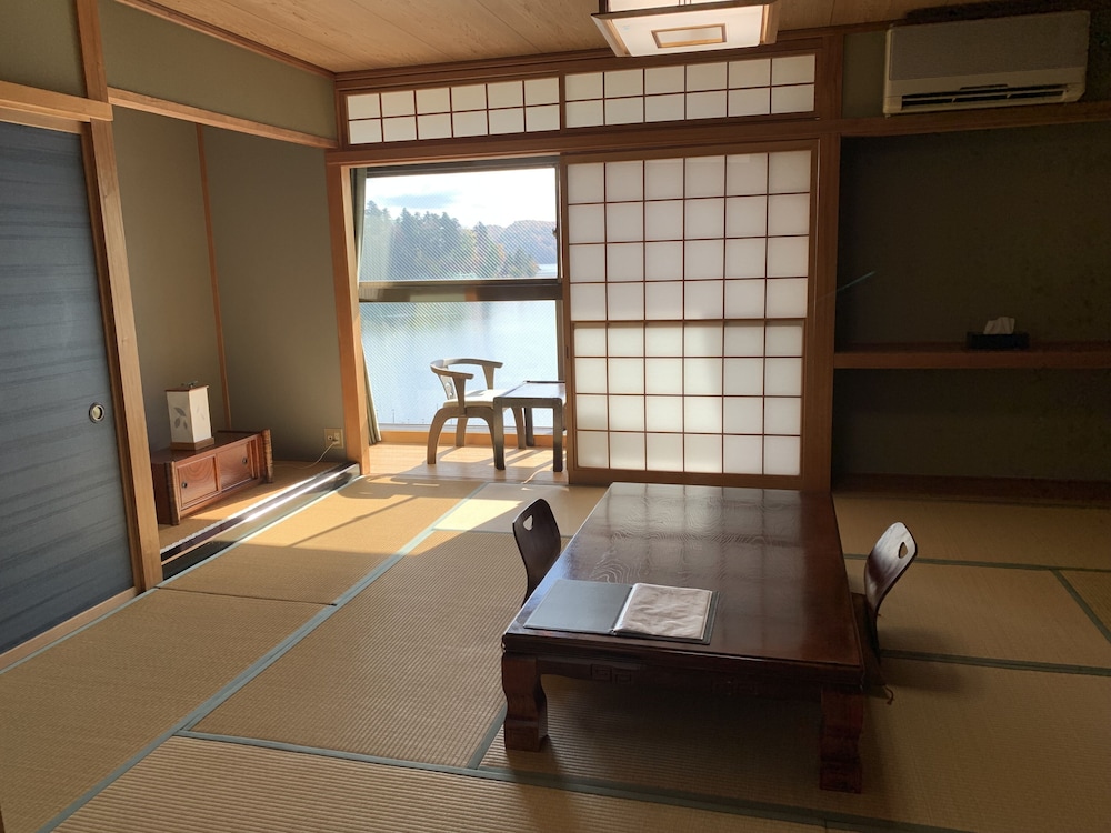 Premium Room, Non Smoking, Lake View