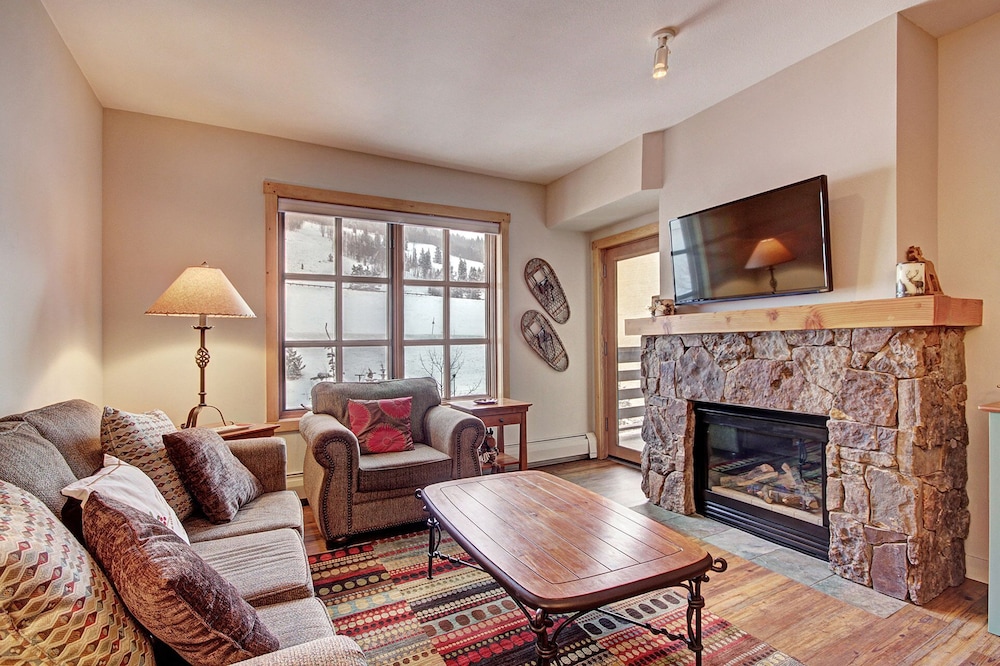 Condo, 1 Bedroom photo 1