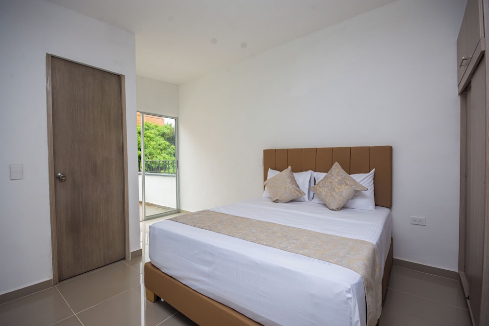 Junior Studio Suite, Balcony, City View