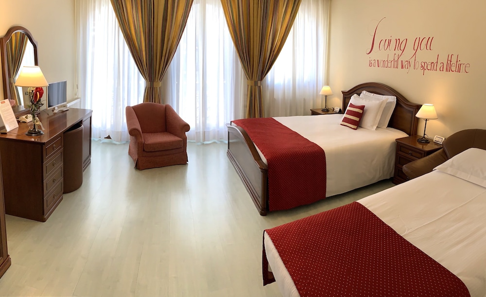 Superior Double Room, Non Smoking photo 3