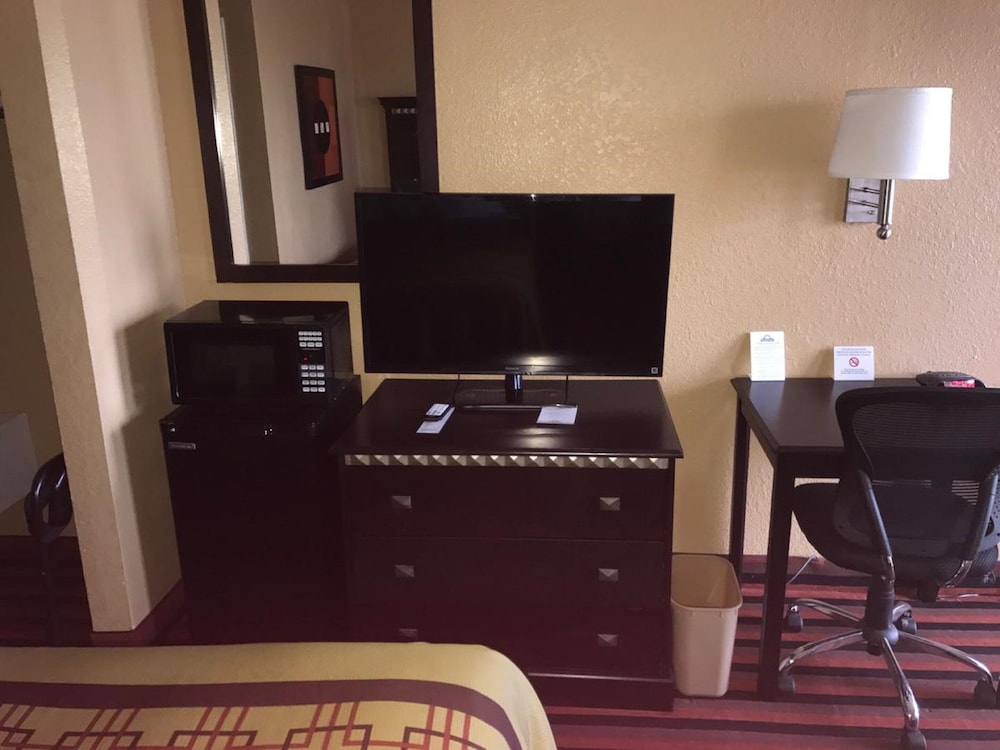 Days Inn by Wyndham Corpus Christi Beach, Photo 3