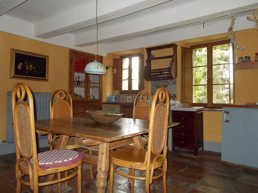 Family House photo 3