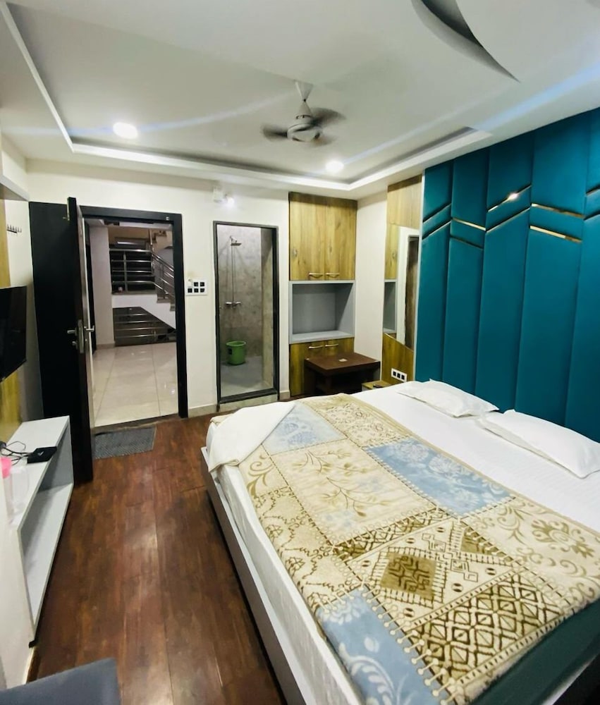 Deluxe Room - Photo 2