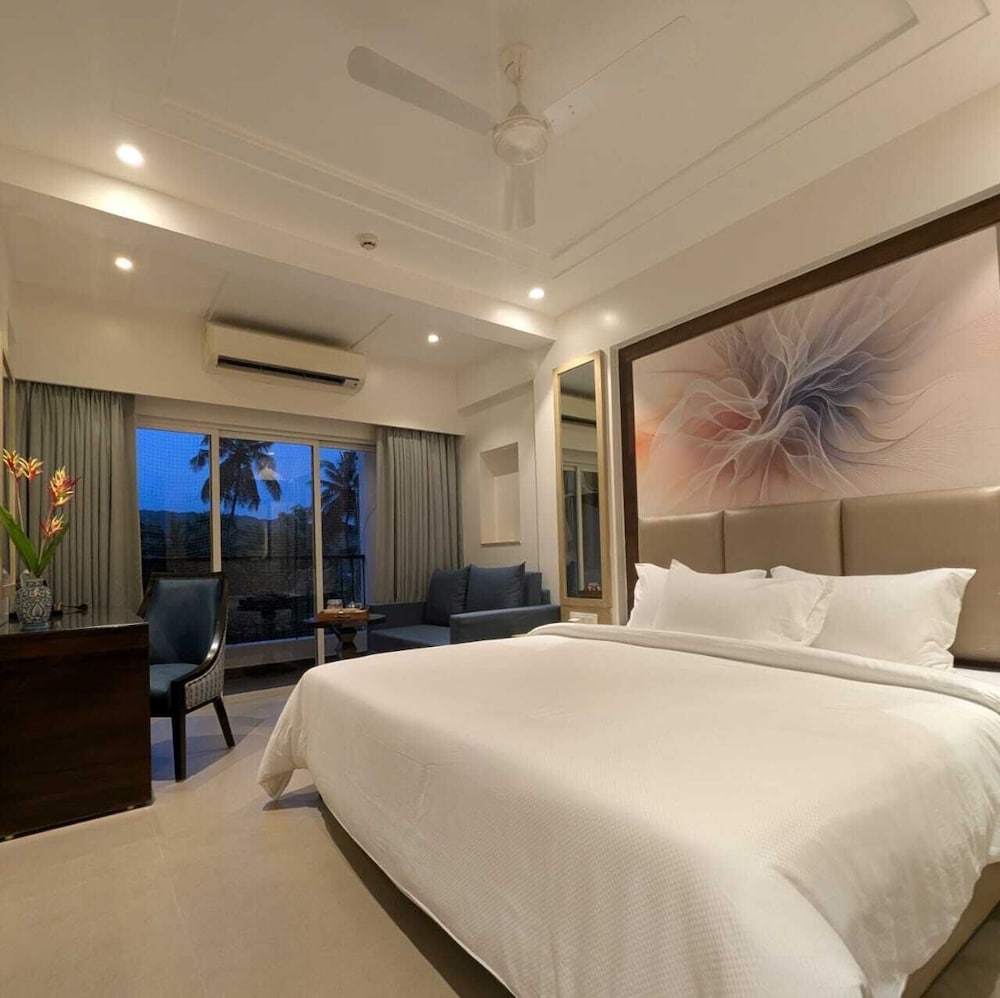 Family Double Room, Balcony, City View