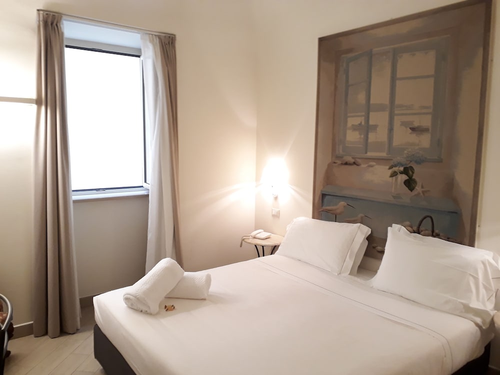Double Room - Photo 2