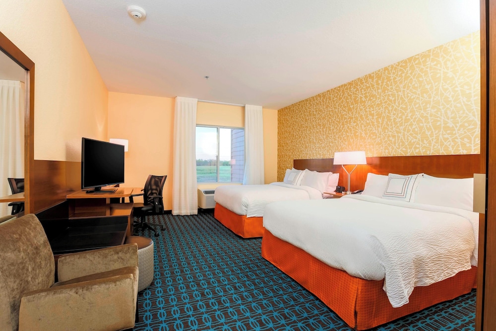 Room, 2 Queen Beds (Hearing Accessible) photo 3