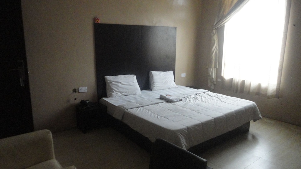 Executive Room, 1 Queen Bed, Non Smoking photo 3