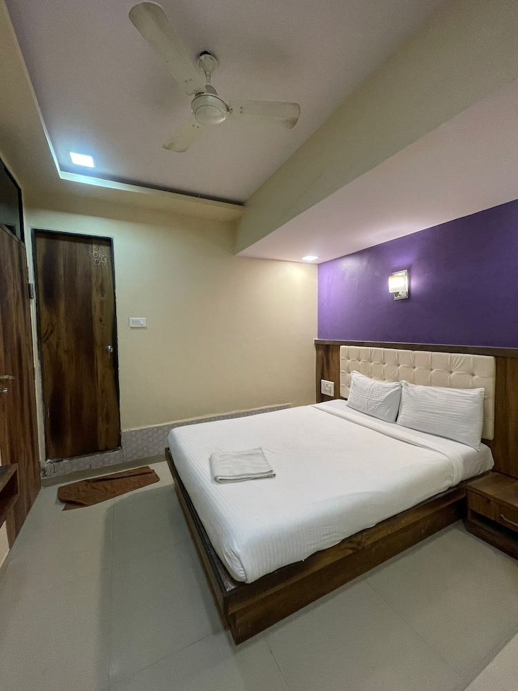 Deluxe Double Room - Photo 5