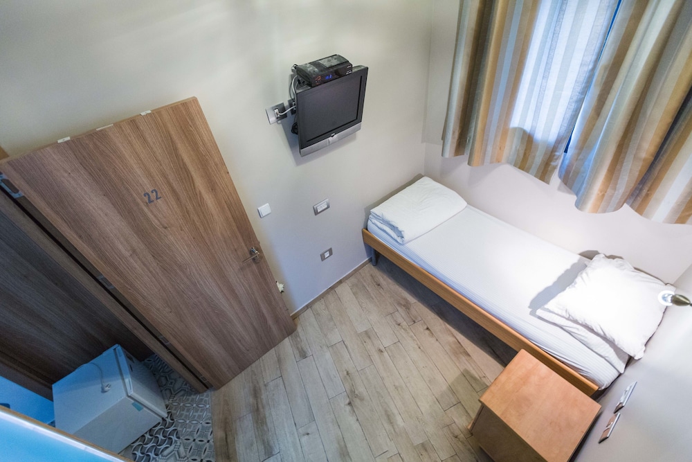 Single Room photo 1