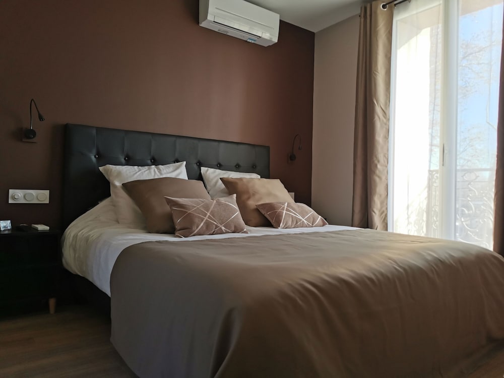 Standard Apartment - Photo 1