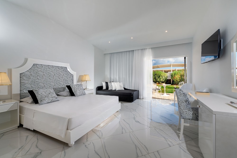 Premium Bungalow, Beach View