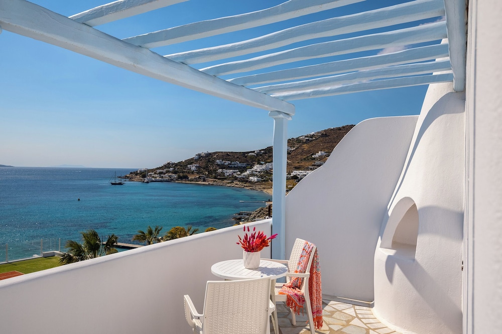 Signature Aegean Room with Sea View - Photo 11