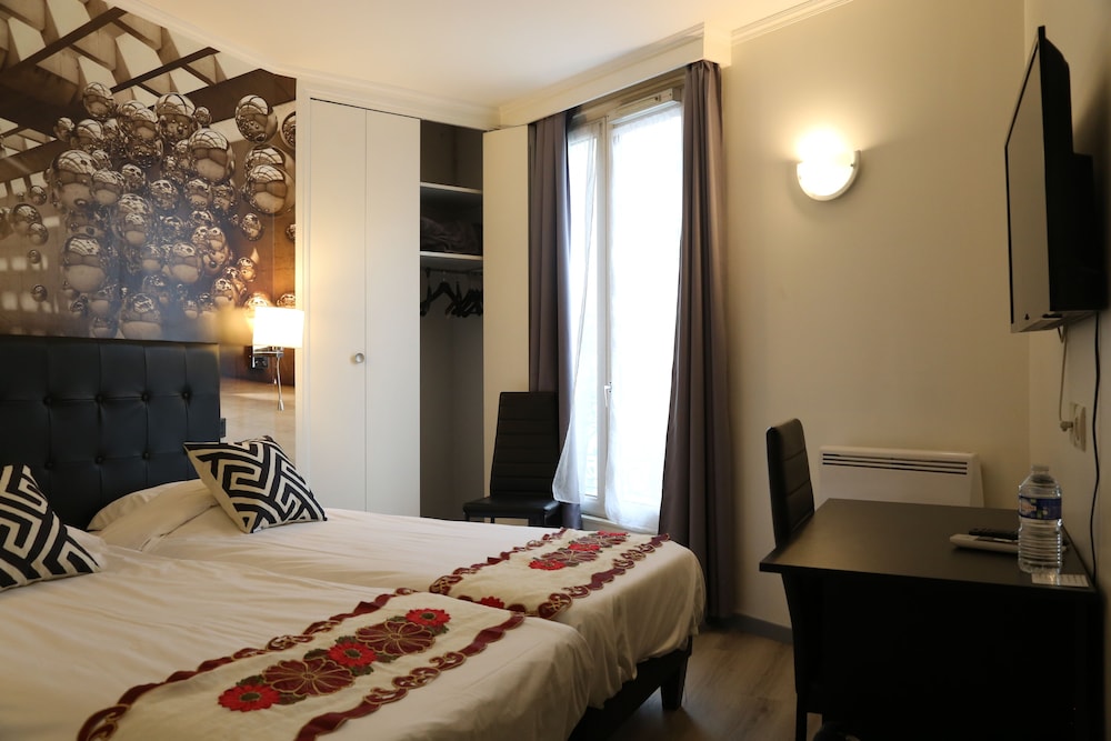 Standard Room, 2 Twin Beds photo 2