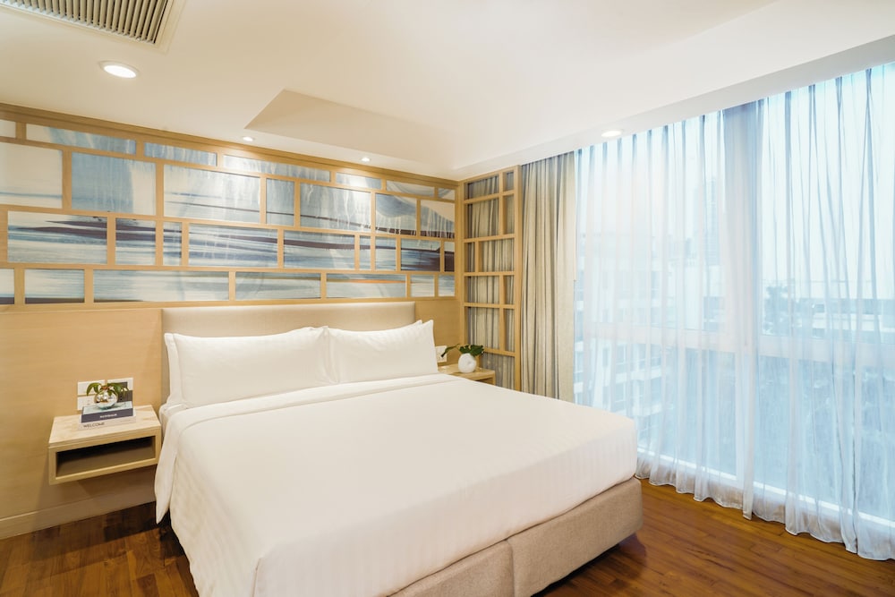 Junior Suite, 1 King Bed photo 2