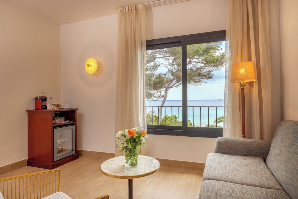 Classic Double Room, Sea View - Photo 10