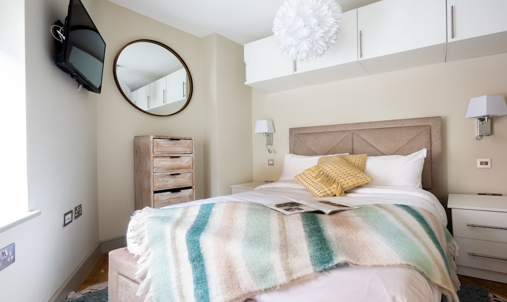Apartment (1 Bedroom)