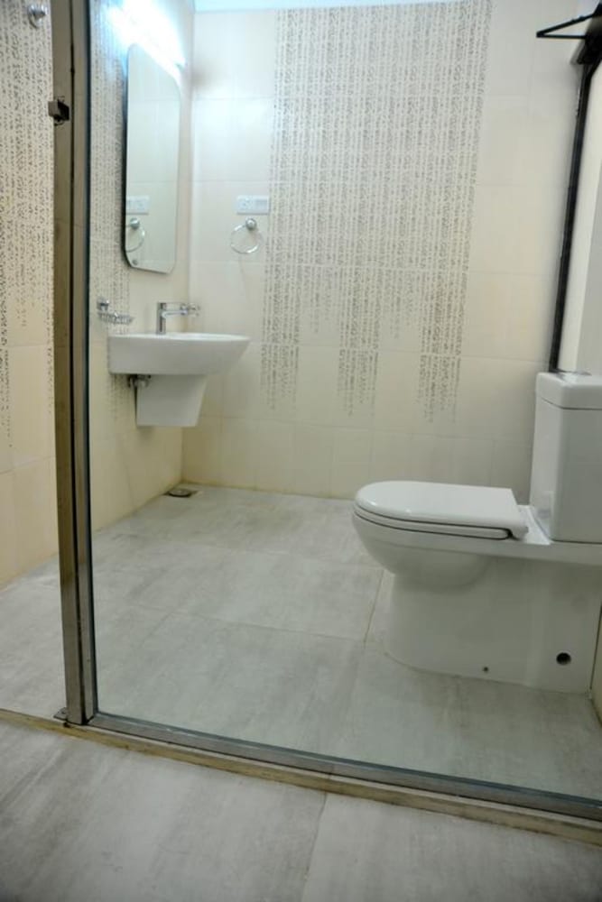 Superior Double Room, 2 Queen Beds, Private Bathroom, Garden View photo 3