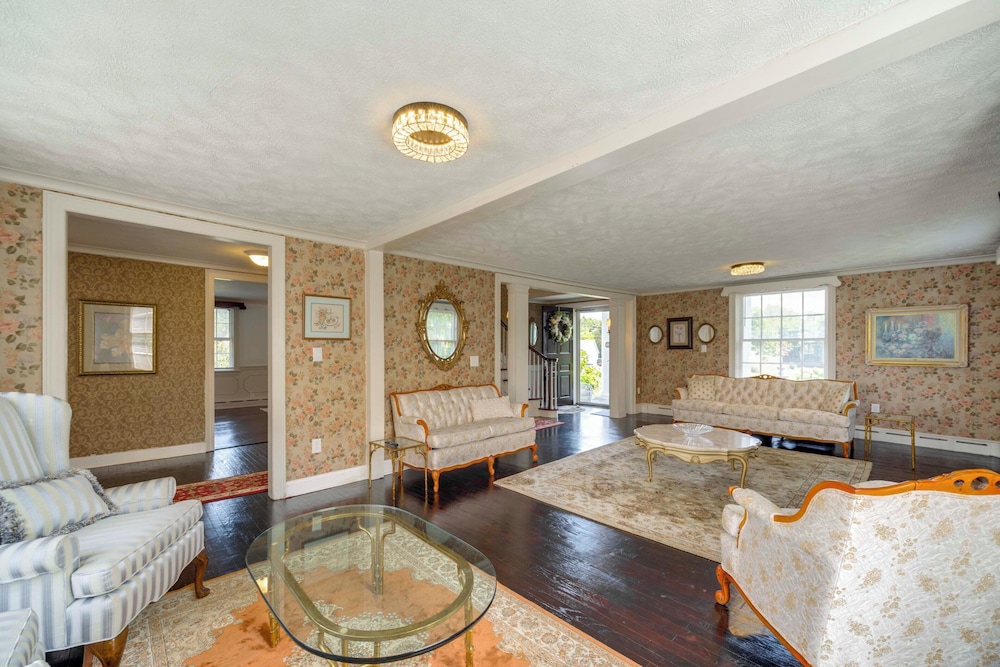 House (5 Bedrooms) photo 2