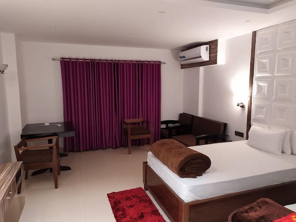Deluxe Single Room