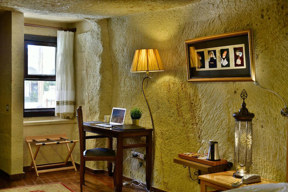 Superior Room (Cave) - Photo 9
