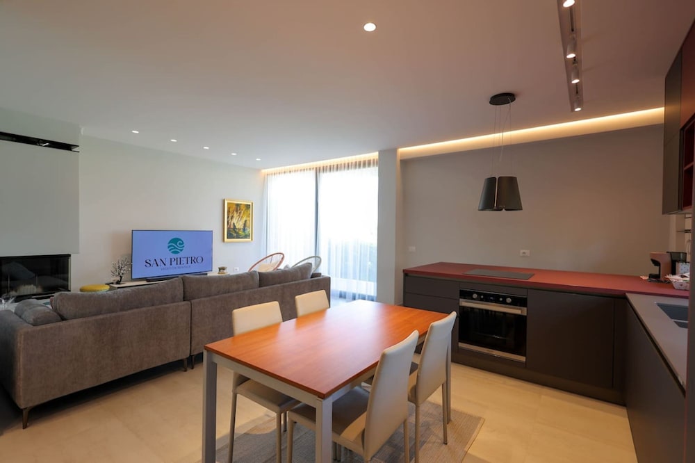 House photo 2