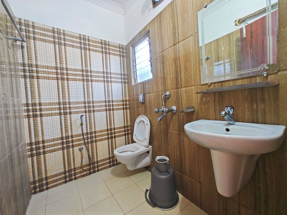 Deluxe Queen Room - Photo 2
