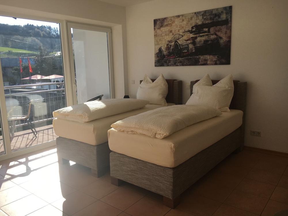 Standard Apartment, Mountain View