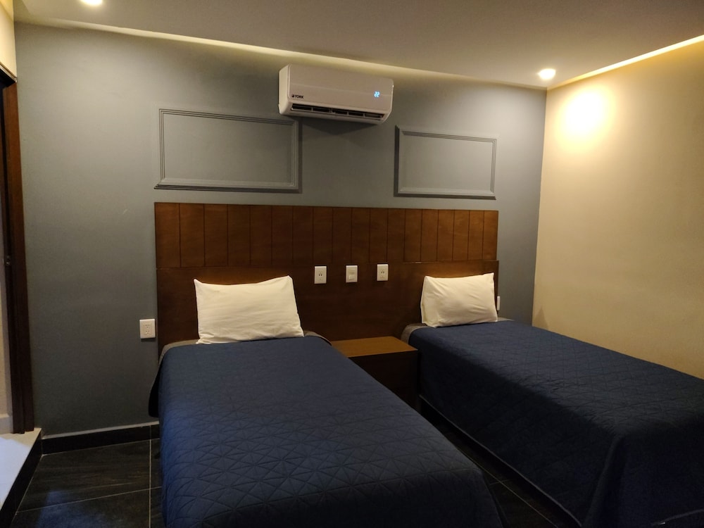Deluxe Double or Twin Room - Photo 1
