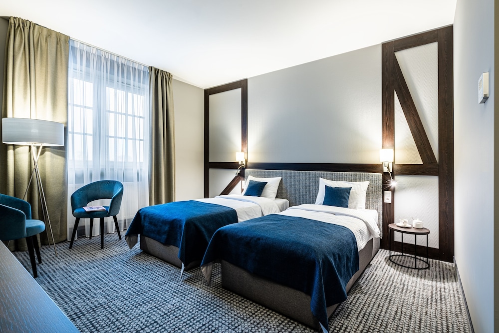 Double or Twin Room - Photo 2