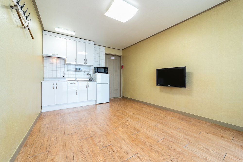 Room, Ocean View (Ondol - No in-room BBQ) photo 3