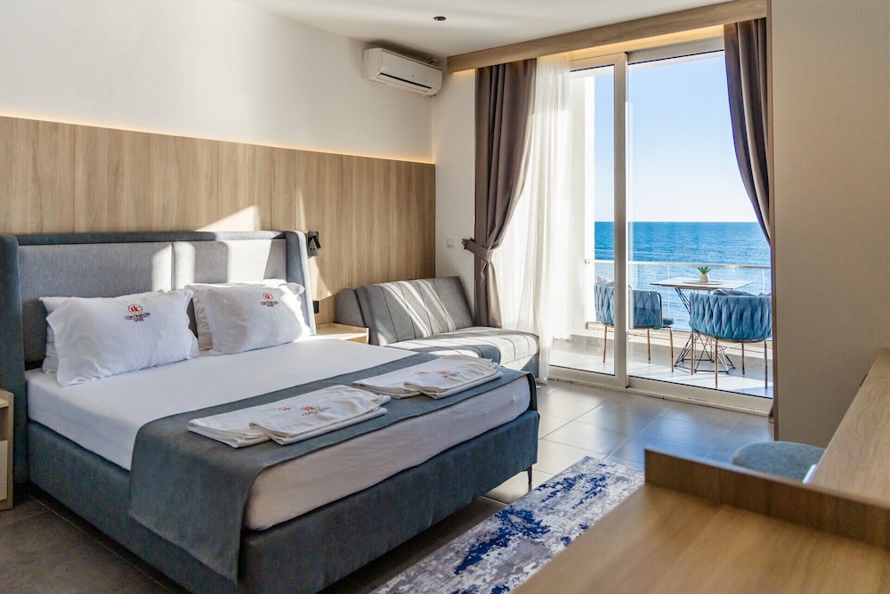 Classic Double Room, Sea View
