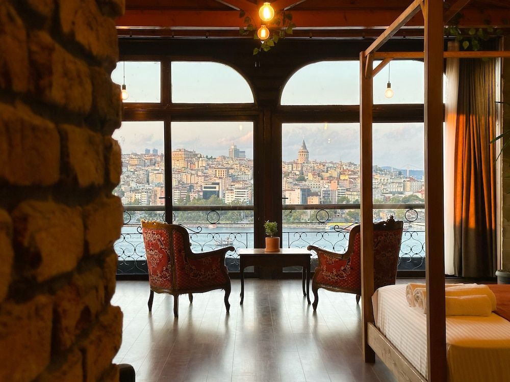 Romantic Studio Suite, Sea View photo 1