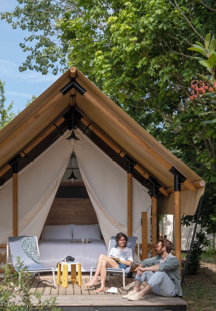 Romantic Tent