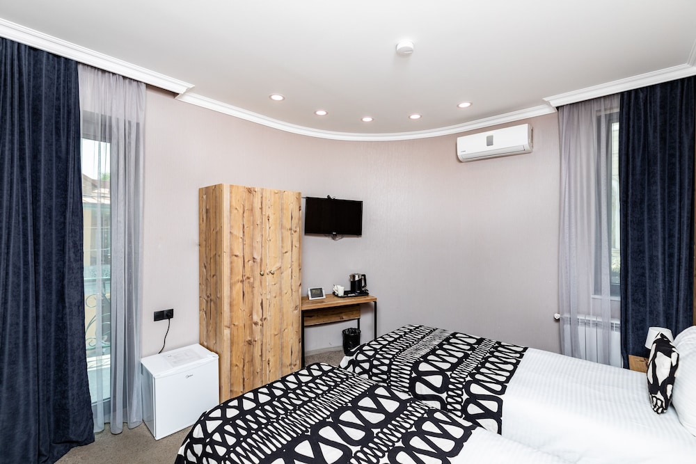 Standard Twin Room photo 3