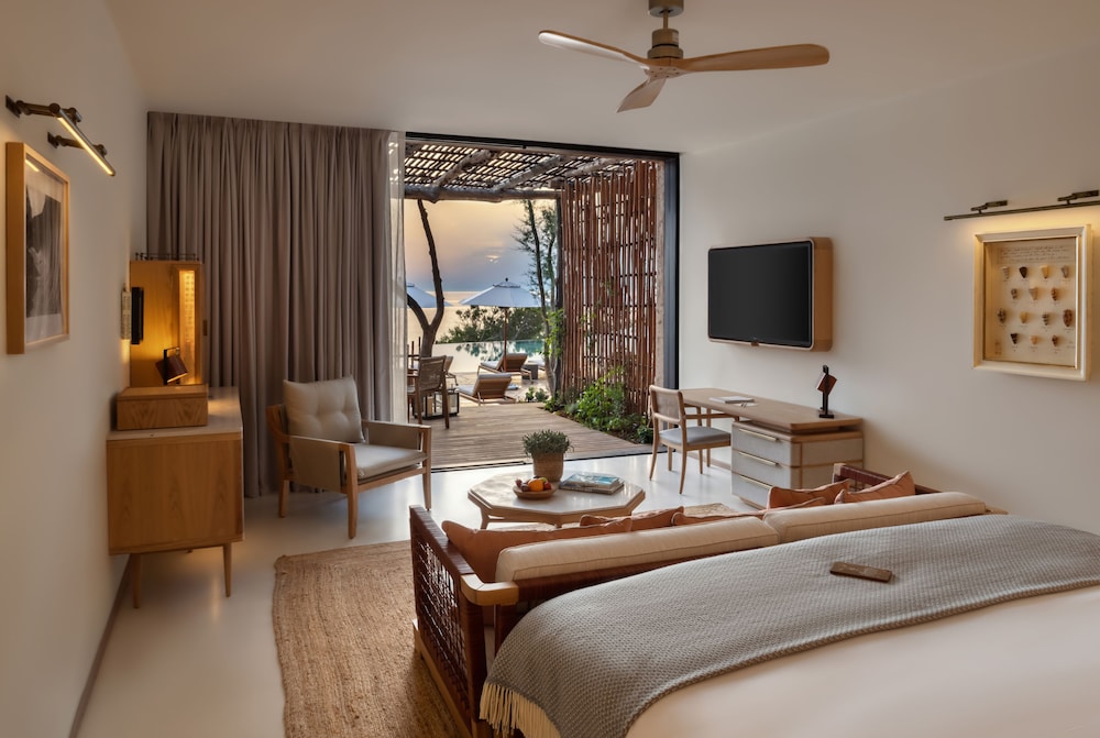 Junior Studio Suite, Sea View photo 2
