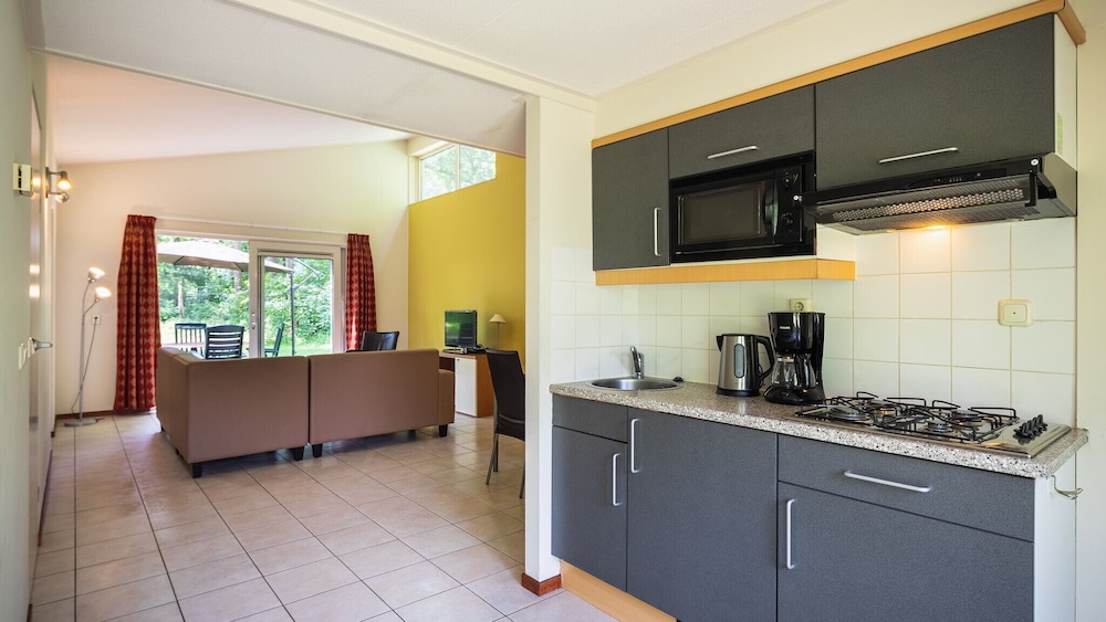 Bungalow (Bungalow 4C) photo 3