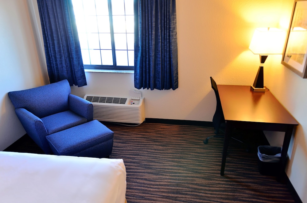 Studio, 2 Queen Beds, Non Smoking photo 2