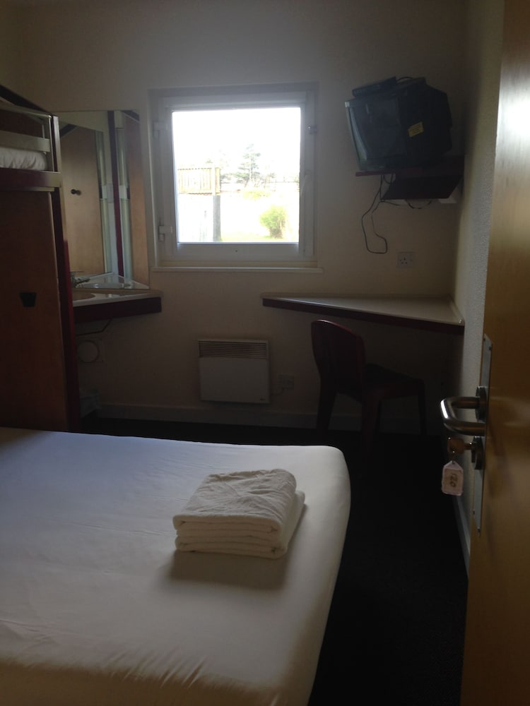 Basic Double Room photo 3