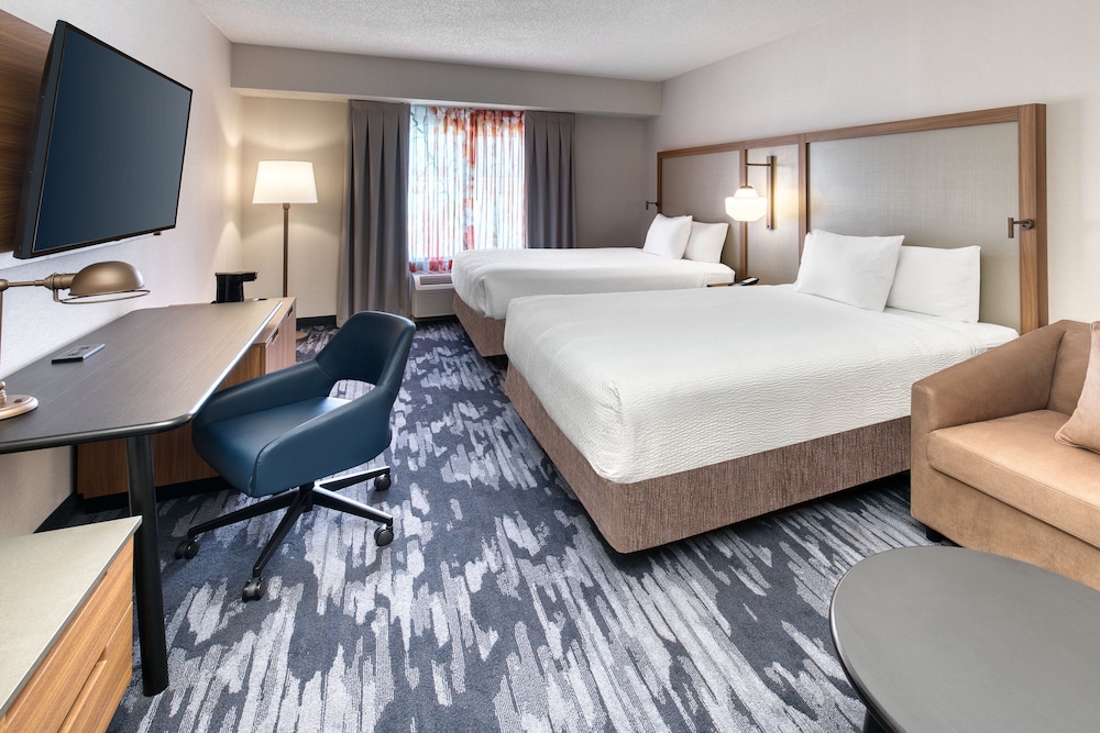 Room, Multiple Beds