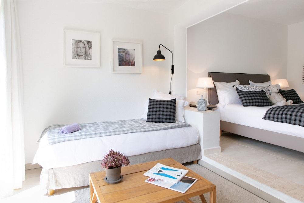 Triple Room - Photo 2
