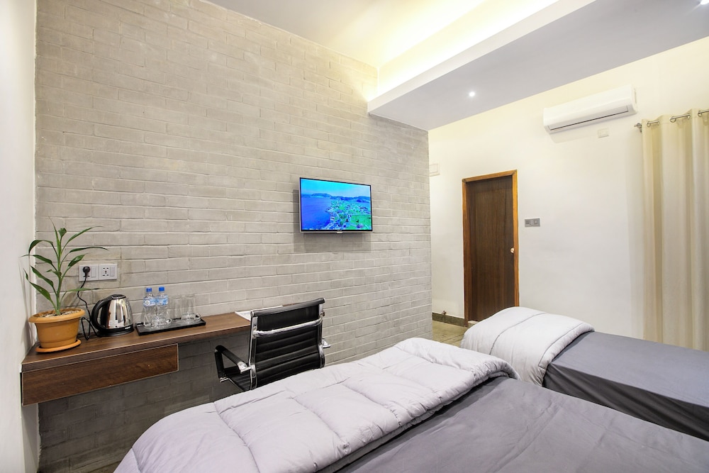 Family Double Room, 1 Bedroom photo 2