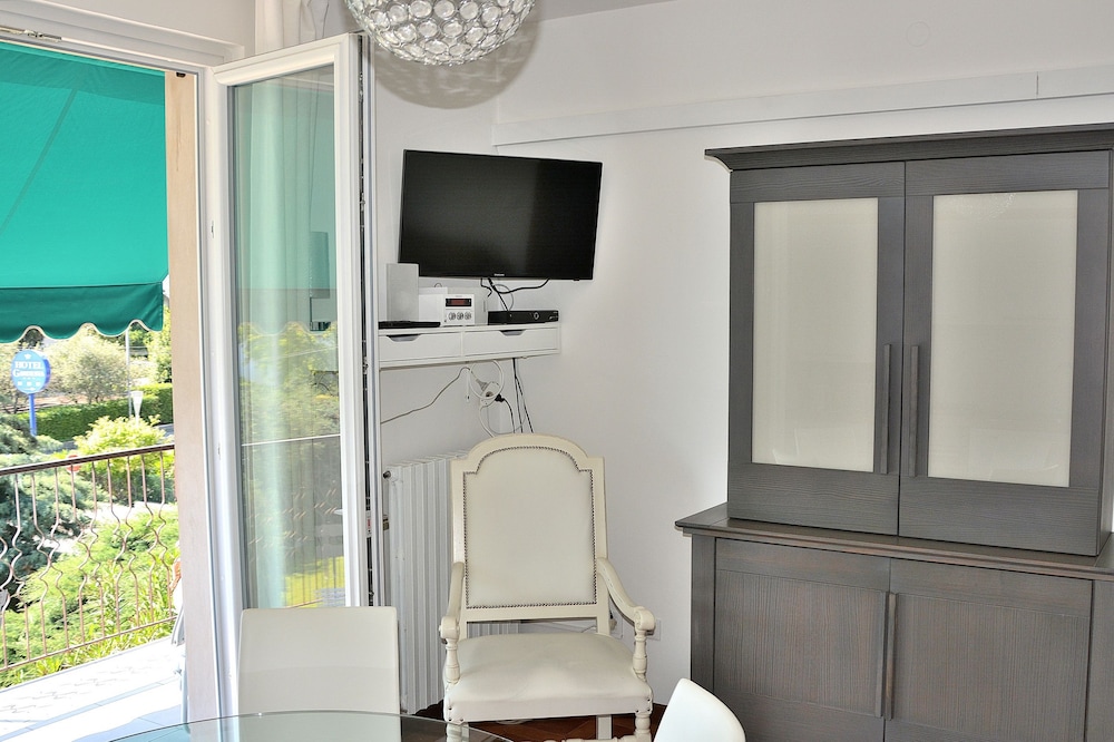 Apartment, 2 Bedrooms, Lake View