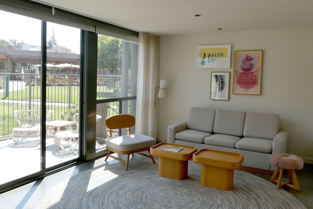 Suite, 1 King Bed With Sofa Bed